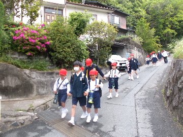 〇〇