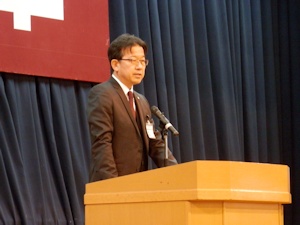 2学期終業式・離任式・表彰式写真02