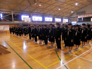 2学期終業式・離任式・表彰式写真06