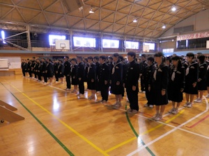 ２学期終業式・離任式・表彰式写真06