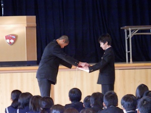 ３学期始業式・就任式・引継式写真03