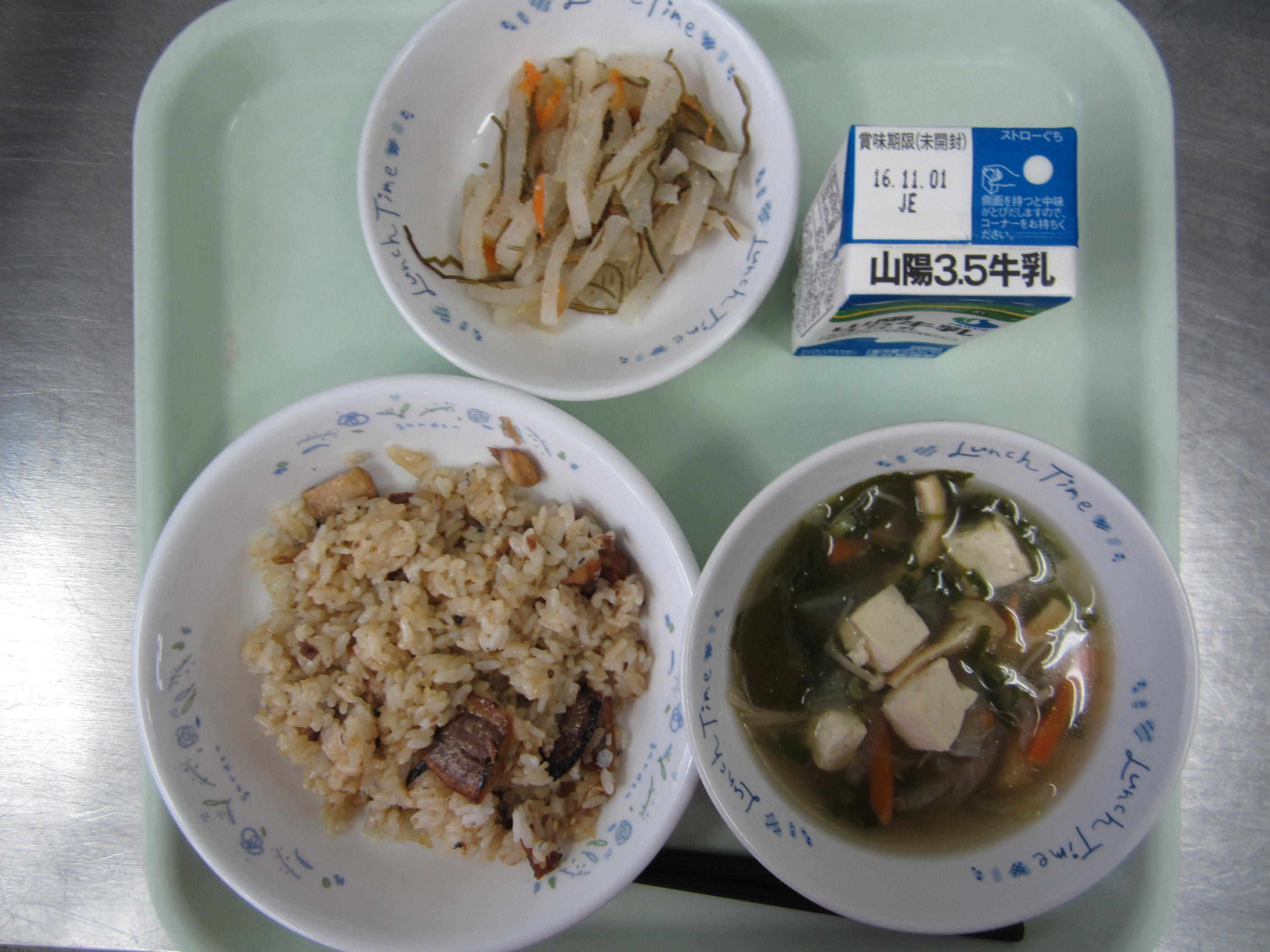 給食イメージ