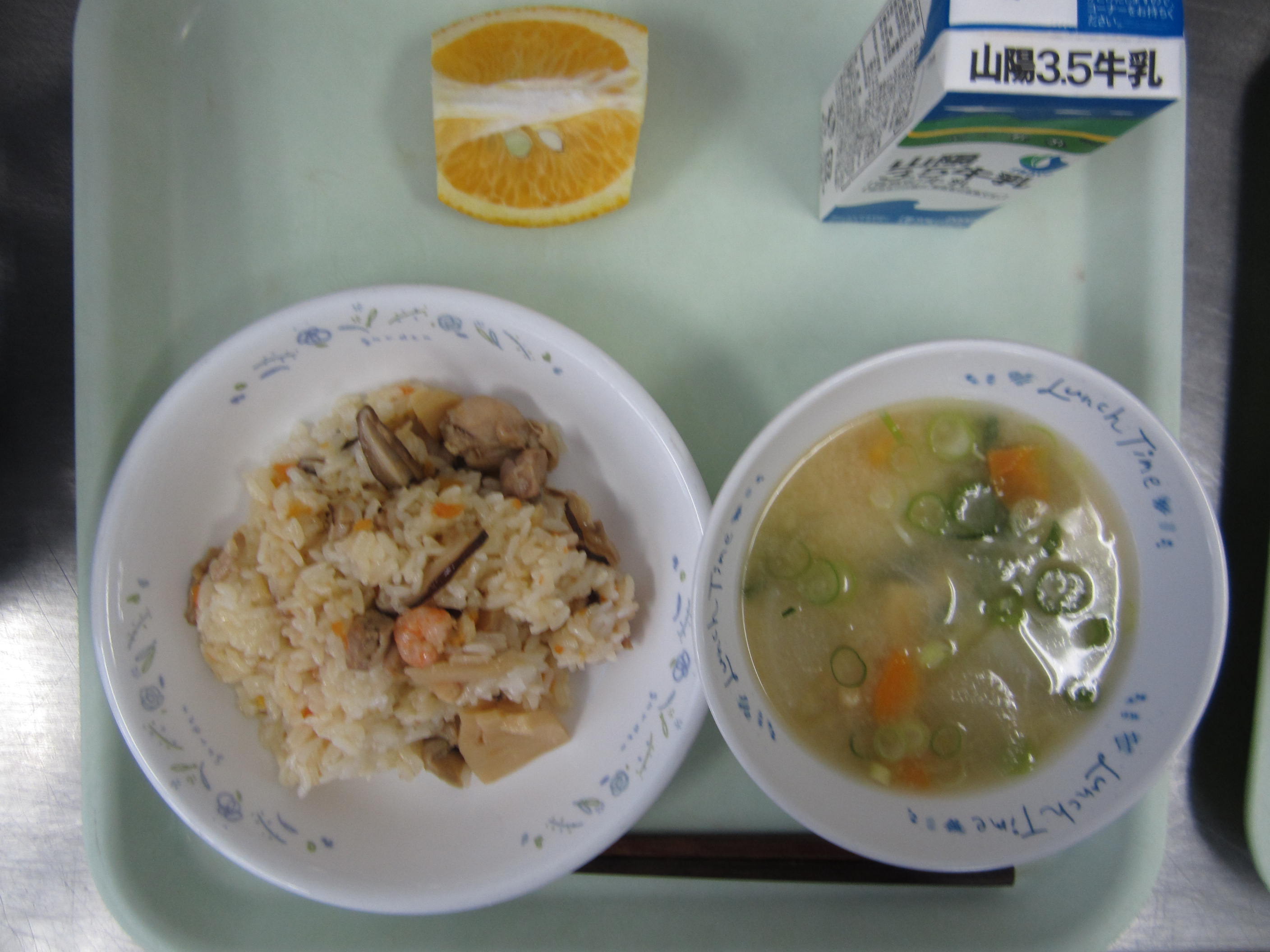 給食イメージ