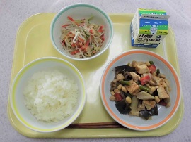 給食写真