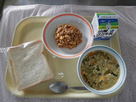 給食写真