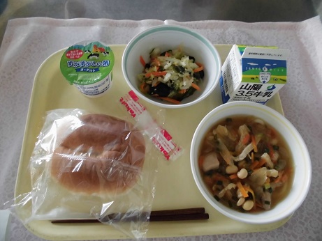 給食写真