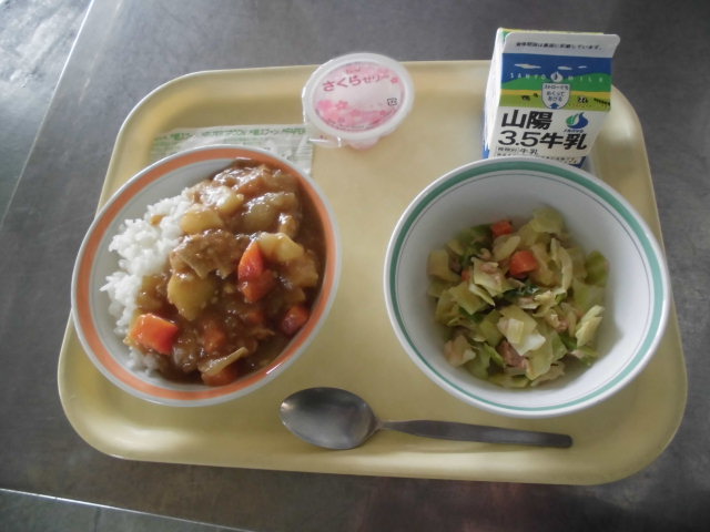 給食写真